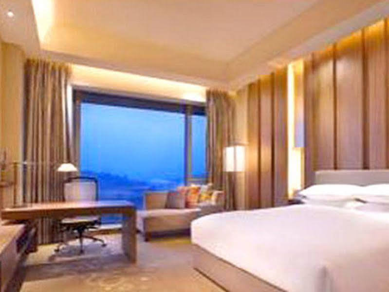 Hyatt Regency Guiyang Ξενοδοχείο Γκουϊγιάνγκ Εξωτερικό φωτογραφία